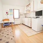 Sandra